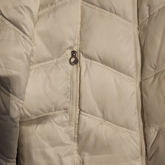 Womens Nautica Puffer Jacket Large White Gently Used - Picture 6 of 8